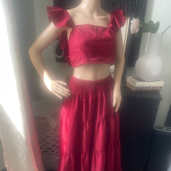Two piece Red Smocked Tiered Maxi Skirt for Casual Wear size medium - Picture 2 of 9